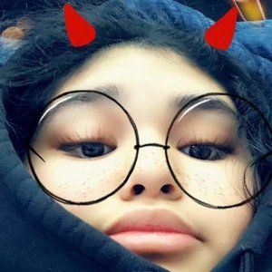 Meet your Posher, Celeste